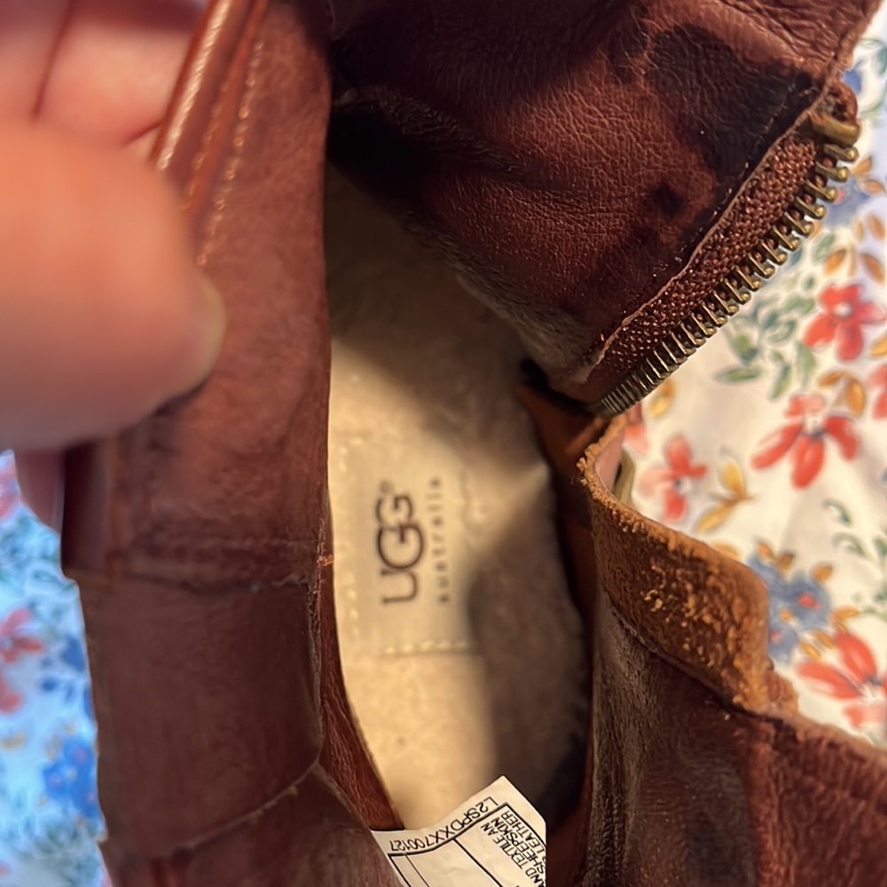 Ugg Moto boots - Picture 5 of 5
